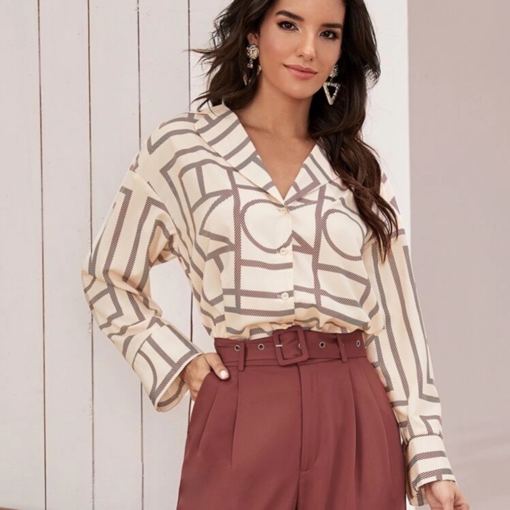 SOLD SHEIN Notch Collar Pleated Back Geo Blouse